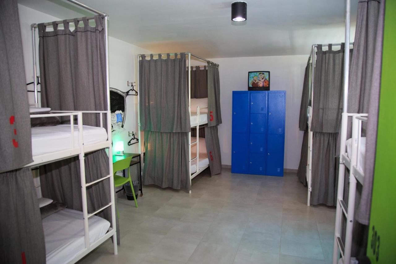 Nomada Beach Hostel- Isla Verde San Juan Exterior foto